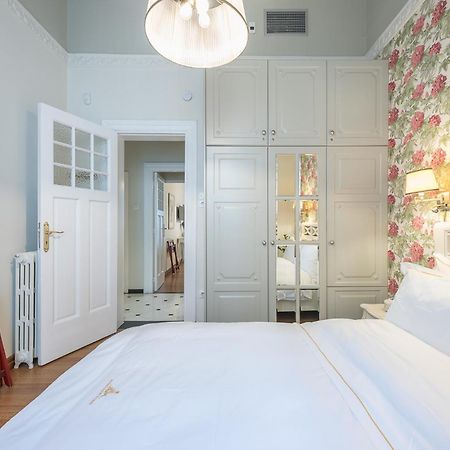 Apartamento The Rare Luxury Gem Near Syntagma, Kolonaki Square Atenas Exterior foto