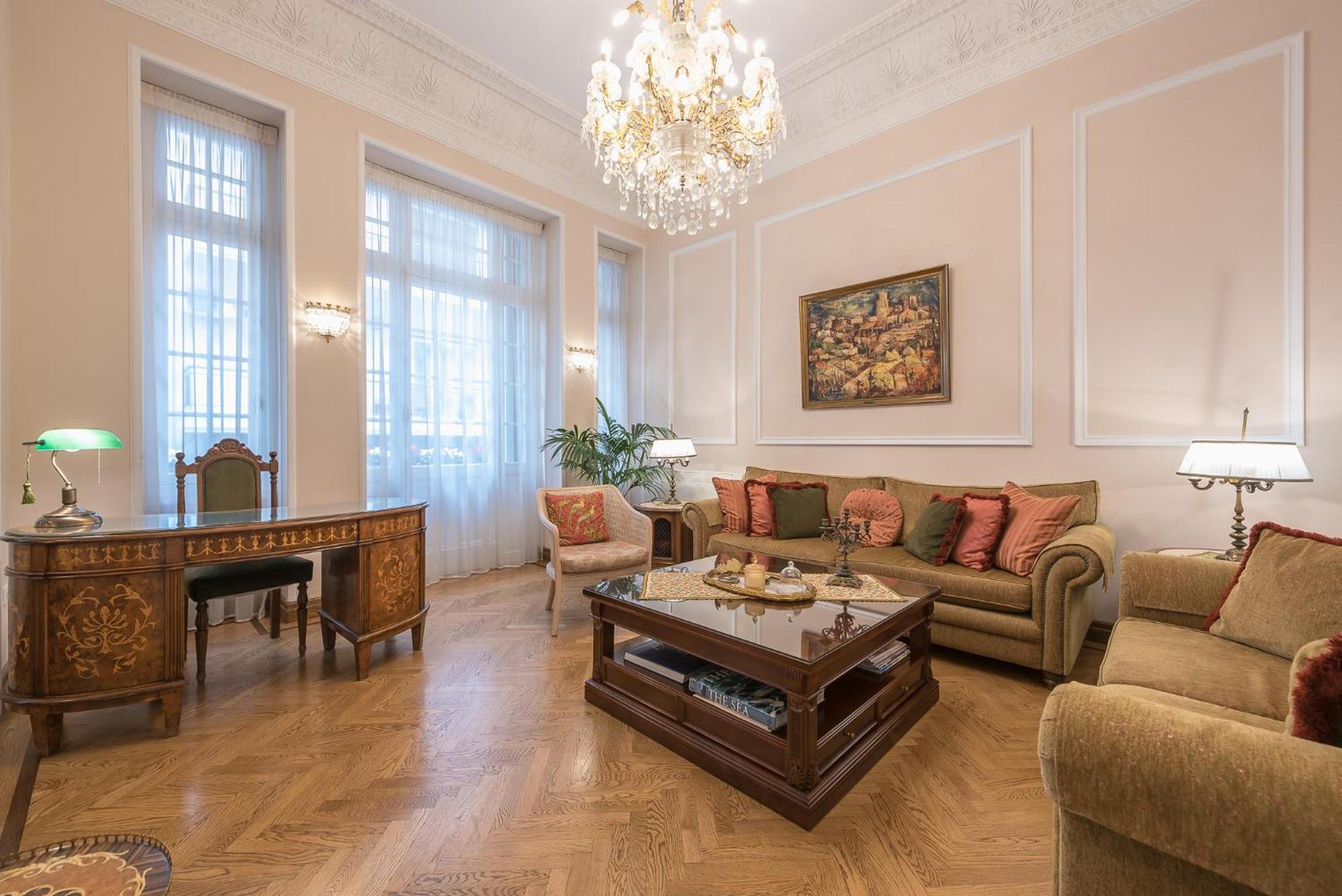 Apartamento The Rare Luxury Gem Near Syntagma, Kolonaki Square Atenas Exterior foto
