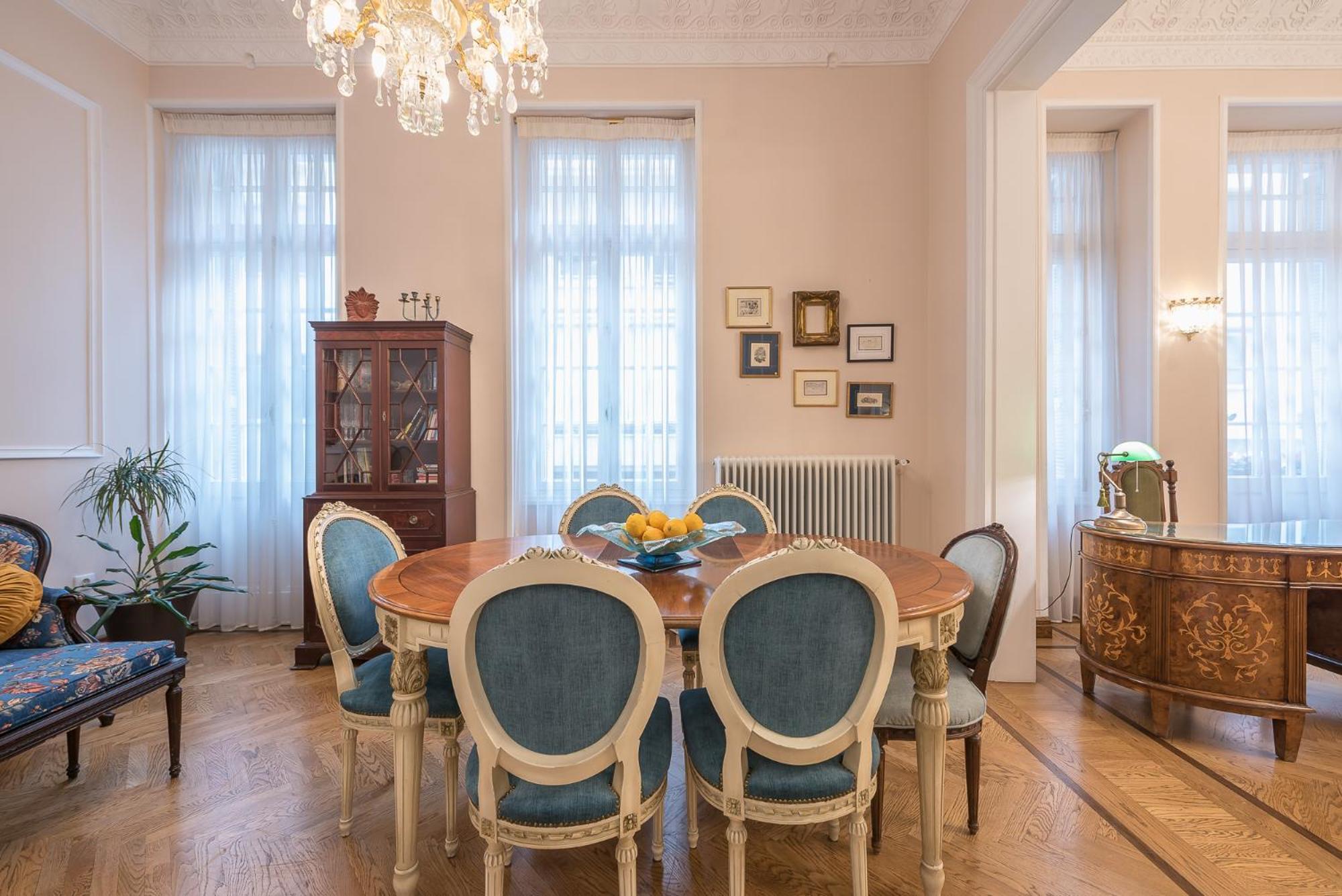 Apartamento The Rare Luxury Gem Near Syntagma, Kolonaki Square Atenas Exterior foto