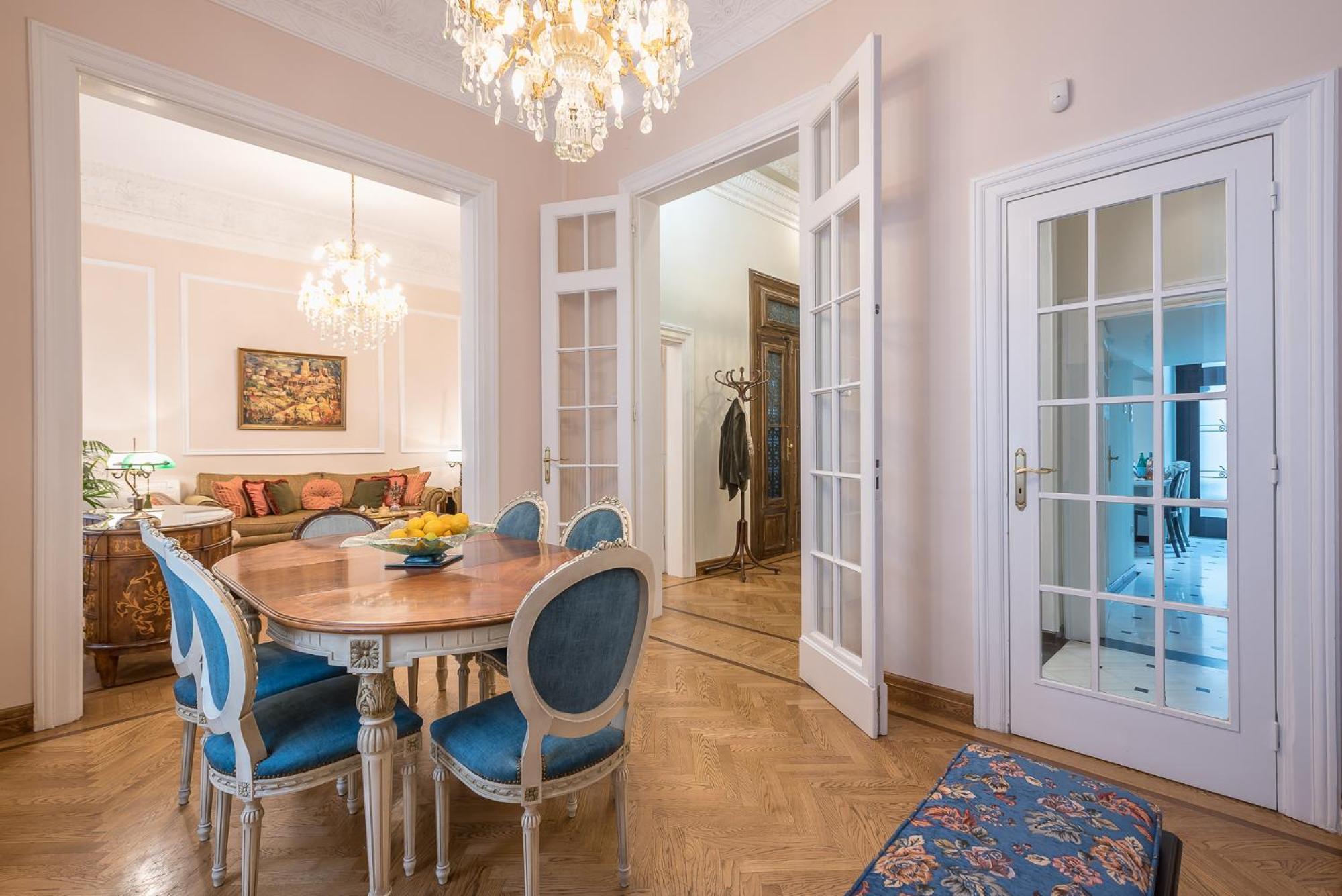 Apartamento The Rare Luxury Gem Near Syntagma, Kolonaki Square Atenas Exterior foto